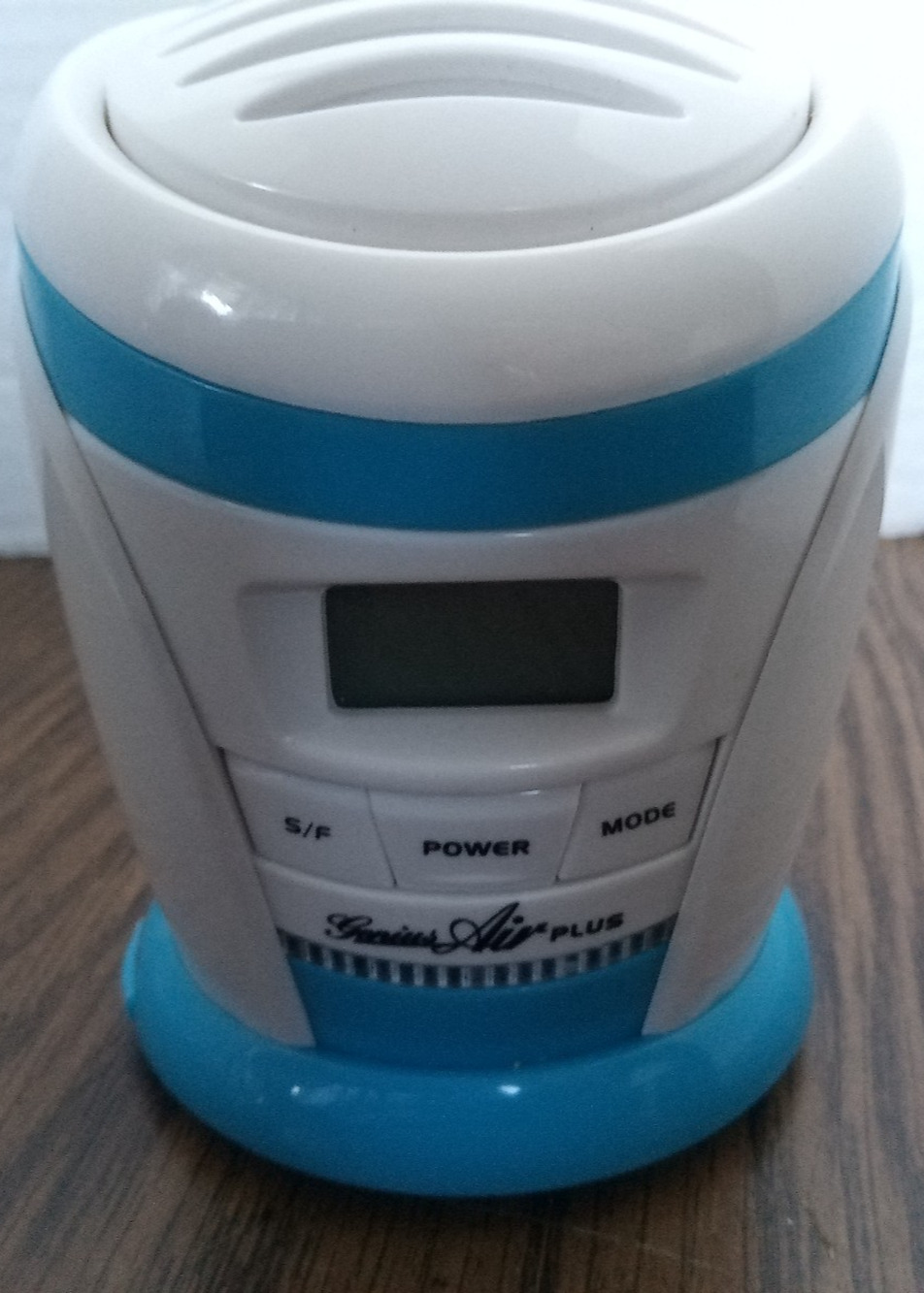 Genius Air Plus Refrigerator Ionic Freshener & Deodorizer Model #GH2187 Blue